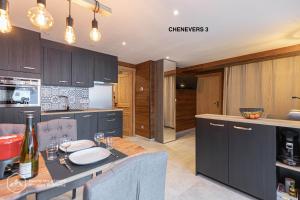 Appartements LES CHENEVERS : photos des chambres