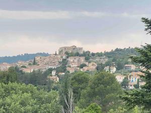 Appartements Les hautes Plaines : photos des chambres