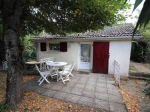 Maisons de vacances Gite Vebret, 3 pieces, 3 personnes - FR-1-742-210 : photos des chambres