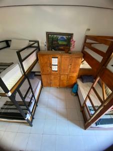 Giường Tầng Trong Phòng Ngủ Tập Thể Cho Nam Và Nữ (Bunk Bed in Mixed Dormitory Room)