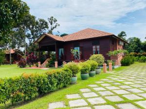 Rimba Alor Orchard Villas Villa Rimba - 4hvězdičkové hotely ve městě Kampong Alor Gajah