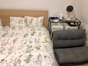 Station front Hommachi Shinsaibashi 605