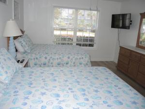 Brunswick Plantation Condo 1503M with Pool