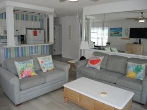 Brunswick Plantation Condo 1503M with Pool