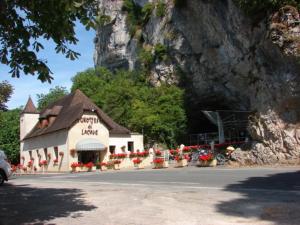 Maisons de vacances Grande maison Chez Leontine a Lacave 6 a 12 personnes : photos des chambres