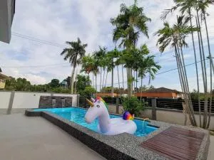 Port Dickson Pool Villa - Ruma66 (Up to 22 Pax) - 巴斯班让 Port Dickson Pool Villa - Ruma66 (Up to 22 Pax) - 巴斯班让