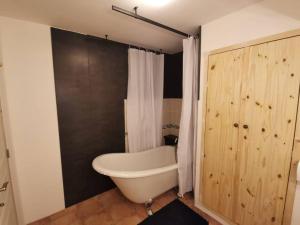 Appartements La Casetta T2 avec jardin a Ruoms : photos des chambres