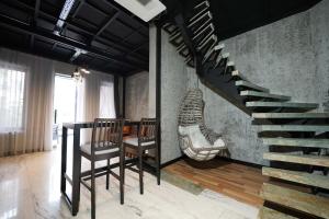 Monev Suites Hotel