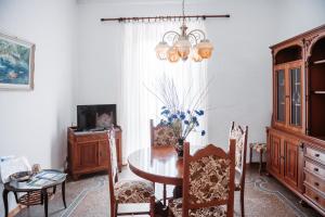 Casa elegante in mezzo al verde