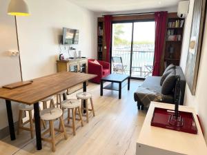 Appartements Charmant P2 Cabine, vue exceptionnelle sur le port : photos des chambres