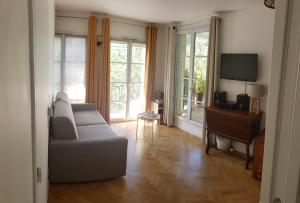 Chambre 2 personnes accès privé & terrasse - Plessis Robinson PARIS