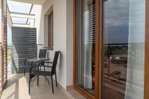 Komfortowy Apartament Nadbrzeżna blisko Warszawy z Parkingiem