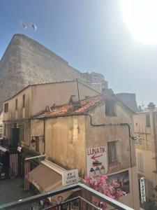 Appartements Loft centre ville Calvi terrasse vue citadelle : photos des chambres