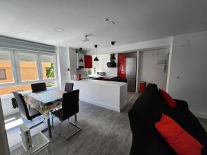 Piso centrico, Cerca de los hospitales y centro.