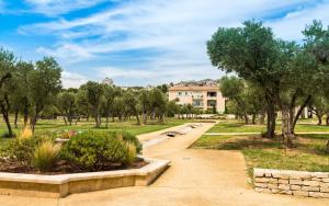 Appart'hotels Lagrange Vacances Le Domaine de Bourgeac : photos des chambres