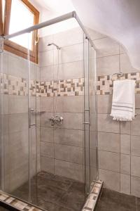 Blue studio in kantouni