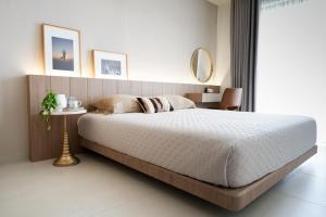 Velea at Rose Apple Square