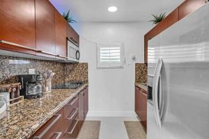 Miami Cozy Home! Next to Miami beach & Airport