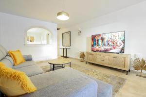 Luxury with pool view - Playa Real beachfront