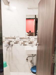 Hotel Golden Galaxy - Santacruz East