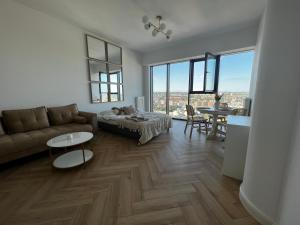 Hanza Tower 21 City View Apartment