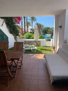 Can Vicent.- Apartamento a pie de Piscina