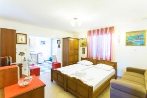Apartments & Rooms Boksic
