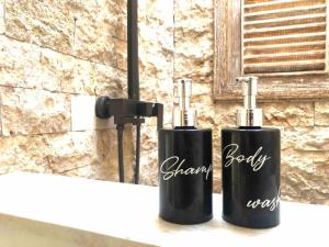 Courtyard living w BBQ garden in secluded hamlet