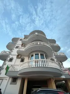 Studio Apartments Rizarjo - 卡萨米尔