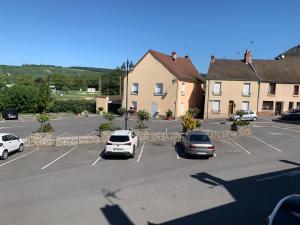 Appartements Le Bois Dormans : Maison 4 Chambres