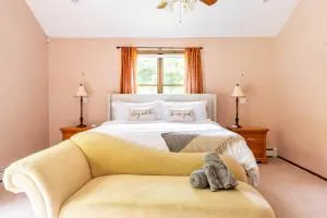 Bethel Woods Retreat - wPool, Hot Tub & Arcade! - Mongaup Valley