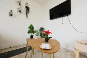 Joli T2, Terrasse et Jardin, Idéal pour familles, à 15 min de laéroport Roissy CDG