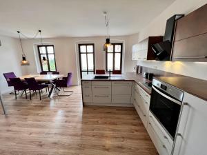 Apartment Kander 140 m2 mit Massagesessel