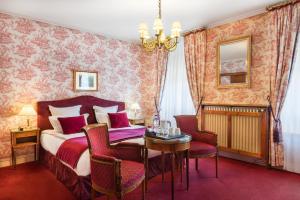 Hotels Grand Hotel Des Templiers : photos des chambres