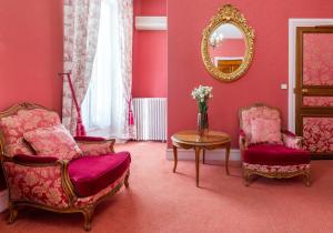 Hotels Grand Hotel Des Templiers, Piscine & Spa : photos des chambres