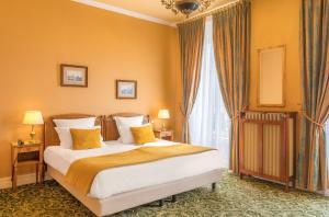 Hotels Grand Hotel Des Templiers : photos des chambres