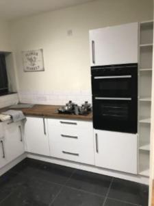 Hillfields Farm Barn - A Rural Equestrian Escape