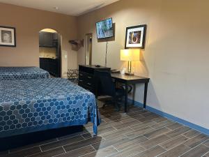 Deluxe Queen Room with Two Queen Beds -Disability Access - Non-Smoking room in Executive Inn & Suites