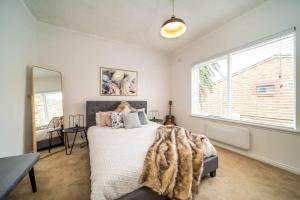 Indulge at Glenelg North