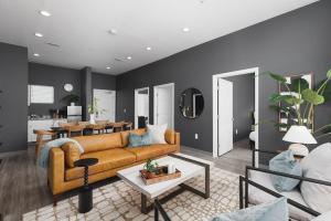 Chic East Nash Condo - Walk to Restaurants Bars and Music