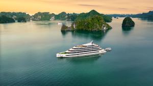 Sea Stars Cruise Ha Long