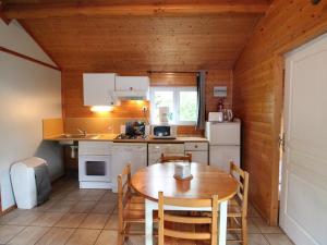 Maisons de vacances Gite Arnac, 3 pieces, 5 personnes - FR-1-742-366 : photos des chambres