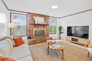 Hidden Gem - Private Suite 20 Min to Everything - Bakertown