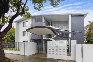 Malibu Apartments - Perth