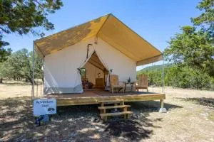 Twin Falls Luxury Glamping - Adventure Tent - Boerne
