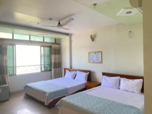 Private Balcony Hotel