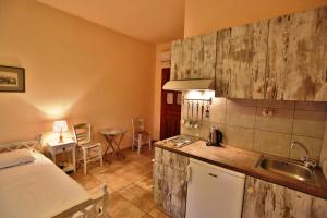 Ventoura Studios & Apartments Syros Greece