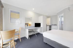 Hamilton Townhouse Motel