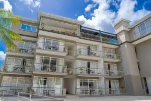 Lakaz Kreol - Glacis