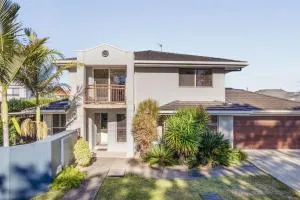 1 23 Booyong Street - Evans Head